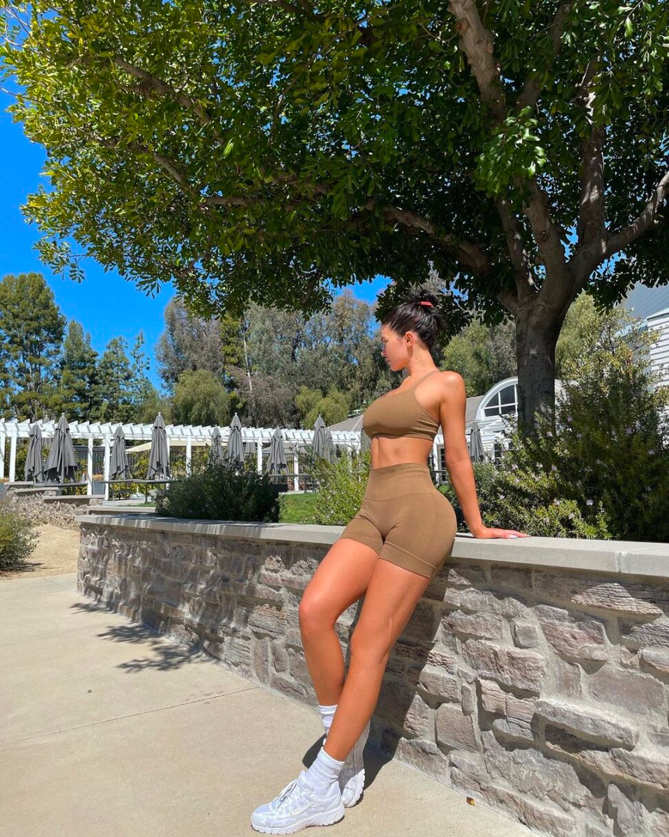 Звезды, которые регулярно занимаются в спортзале