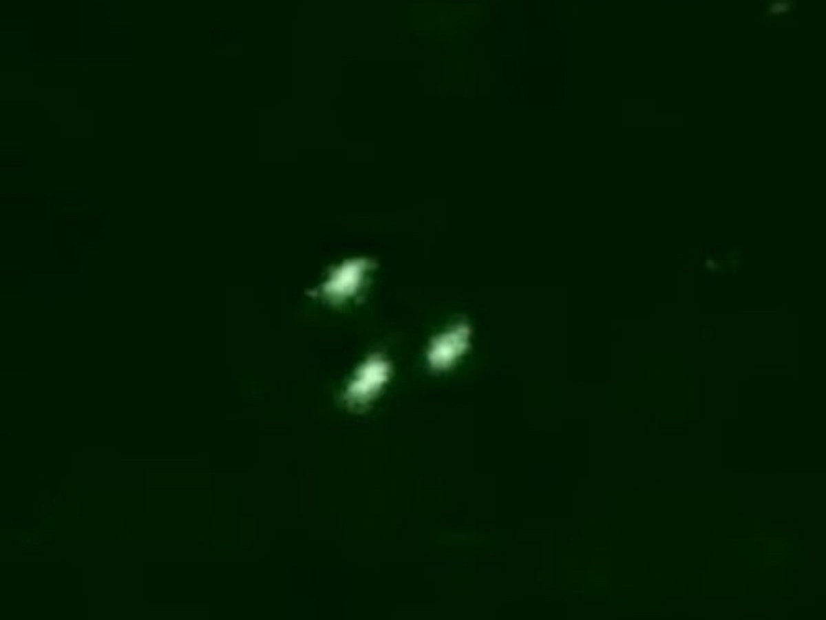 Охотник за пришельцами заснял треугольный НЛО