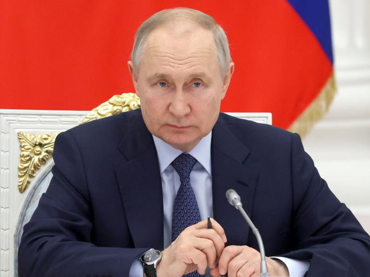 Путин заявил о борьбе России за право быть самой собой