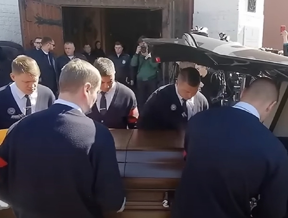 Знаменитости проигнорировали похороны Зайцева: не пришла даже Пугачева