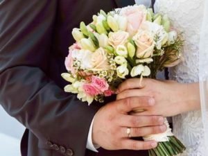22-летний украинец женился на своей 79-летней бабушке, чтобы избежать мобилизации