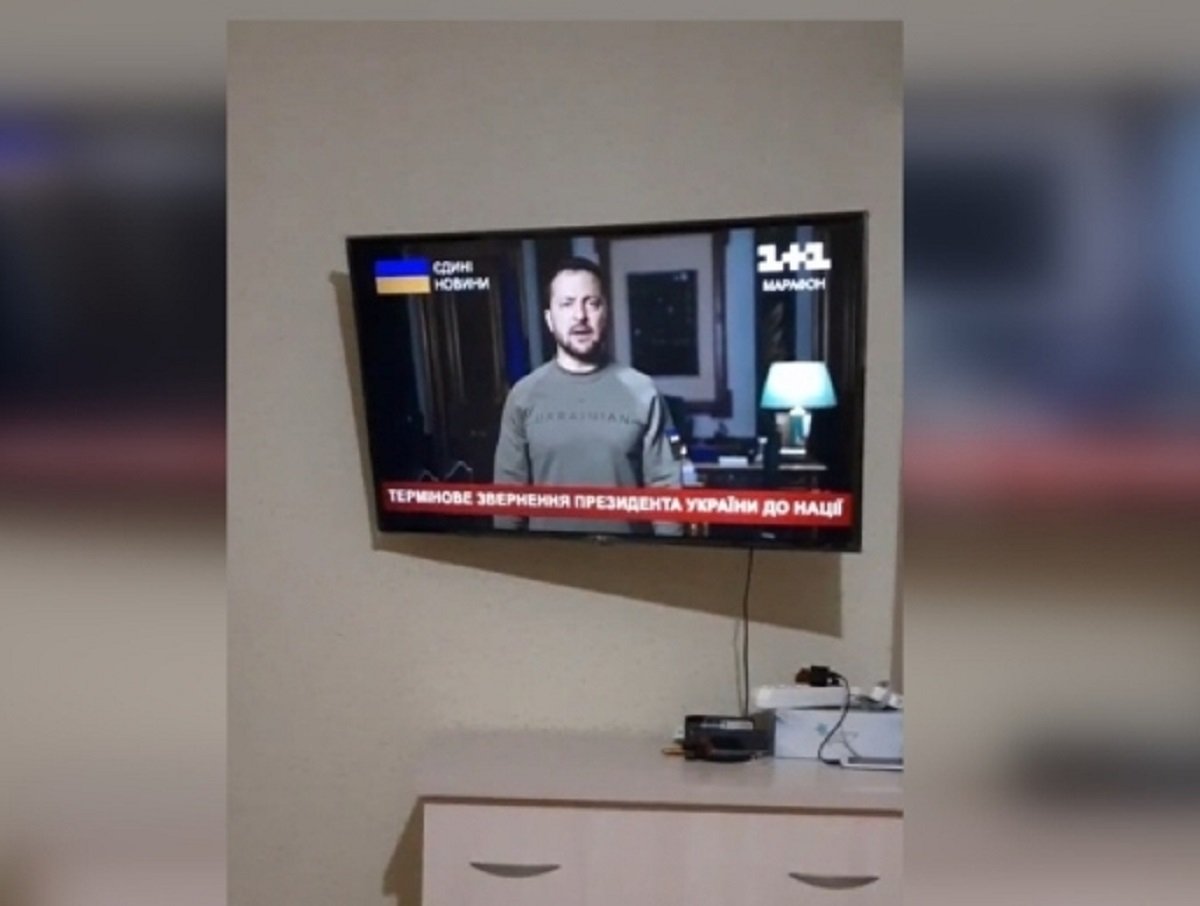 «С днем России!»: хакеры взломали украинское ТВ и показали извинения Зеленского
