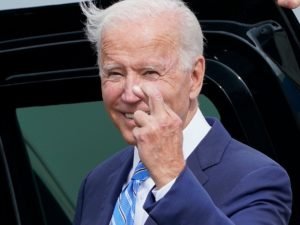 Конгресс США проголосовал за начало процедуры импичмента Джо Байдена