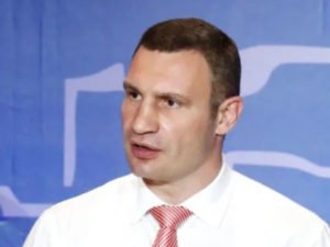 v-ofise-zelenskogo-proshli-soveshchaniya-po-povodu-otstavki-klichko