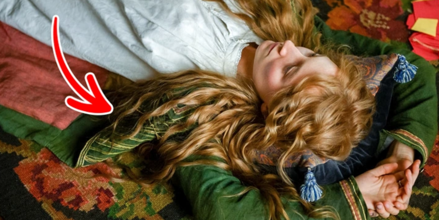 Скрытые смыслы от костюмеров в образах персонажей кино