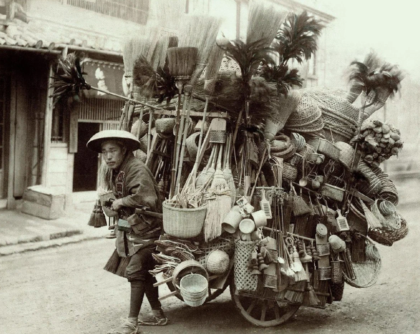 Странни снимки от миналото, предизвикващи недоумение: какво се случва тук?