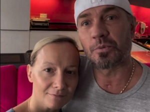 Жулин предложил работу Роману Костомарову