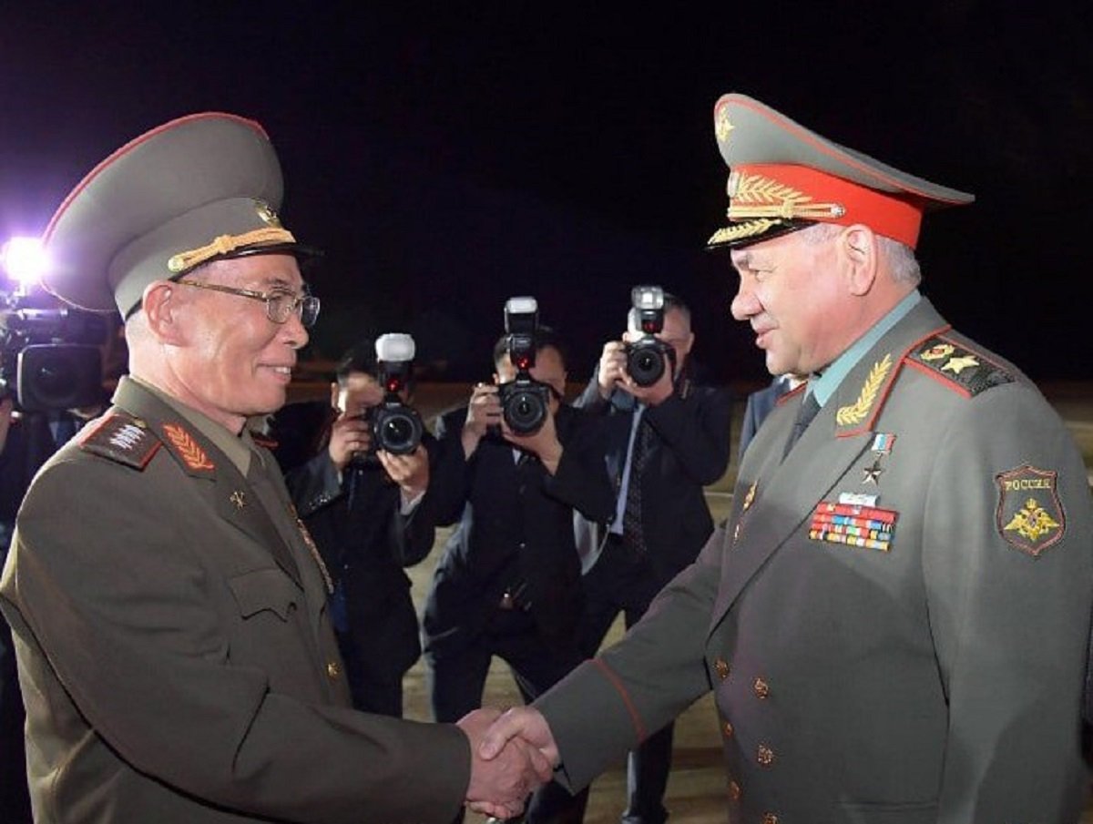 Bloomberg назвал причину визита Сергея Шойгу в Северную Корею