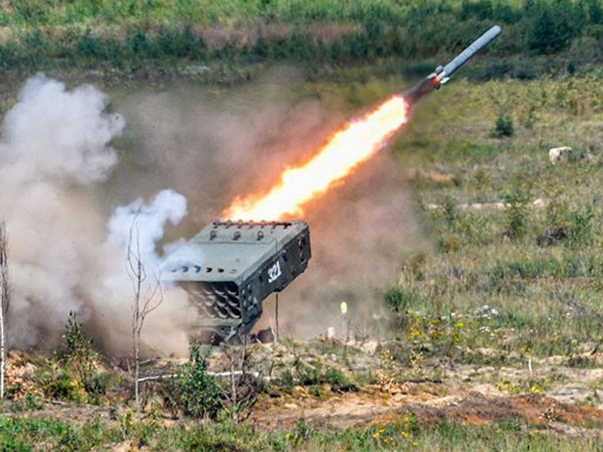 МО РФ показало как ТОС «Солнцепек» выжигает позиции ВСУ на Краснолиманском направлении