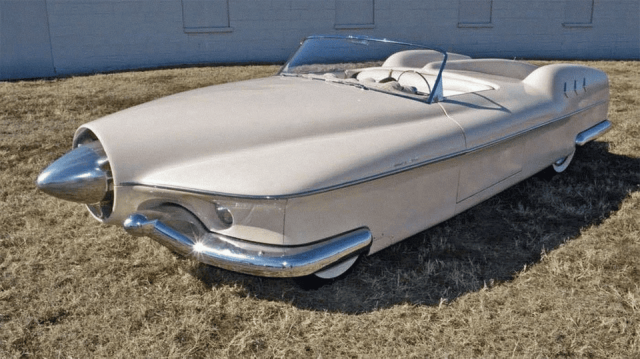 20 футуристических автомобилей прошлого