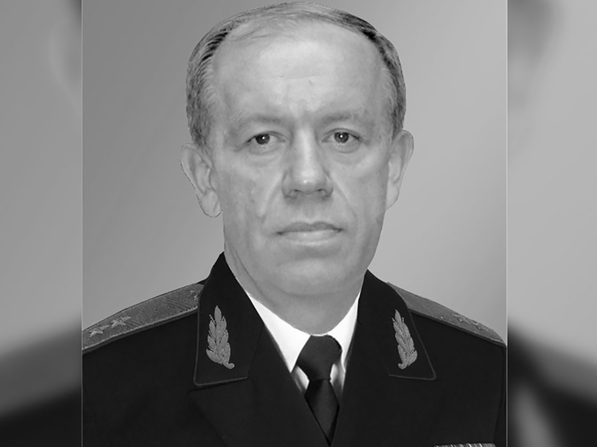 Генерал Геннадий Лопырев