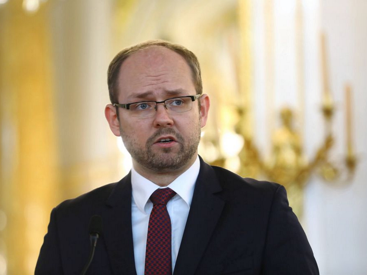 Украина повздорила с Польшей после обидных слов польского министра: в МИД вызван посол