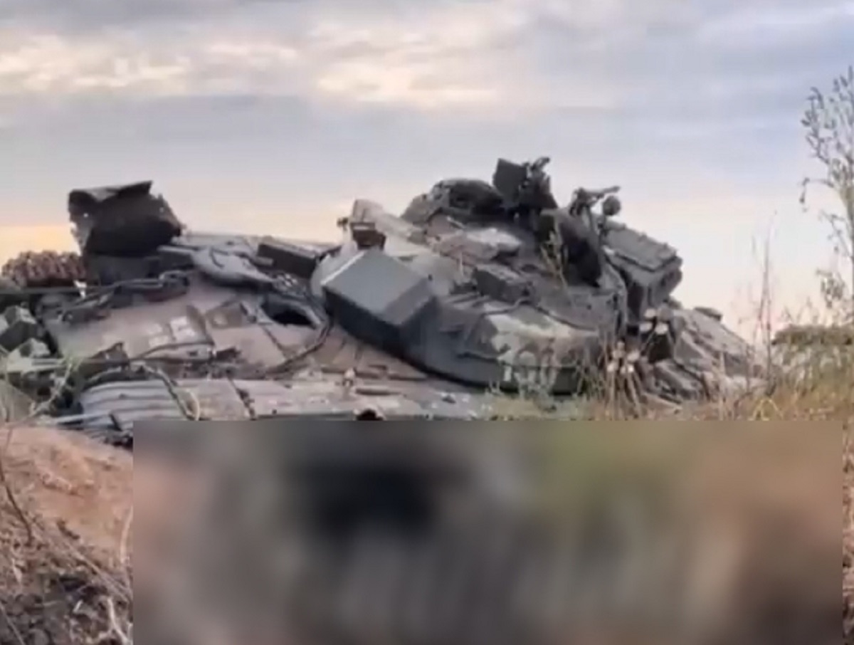 ВС РФ уничтожили редкий украинский минный тральщик БМР-64: опубликовано видео