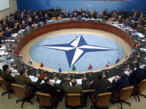 НАТО выставило Украину на торги