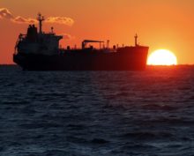 Танкер нефть