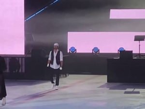 Роман Костомаров впервые после болезни вышел на лёд на шоу в Сочи