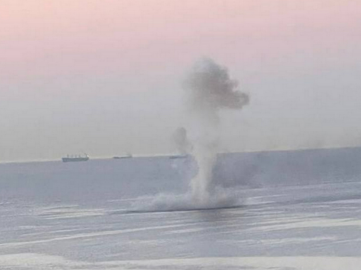 Взрывы в Новороссийске после атаки катеров ВСУ