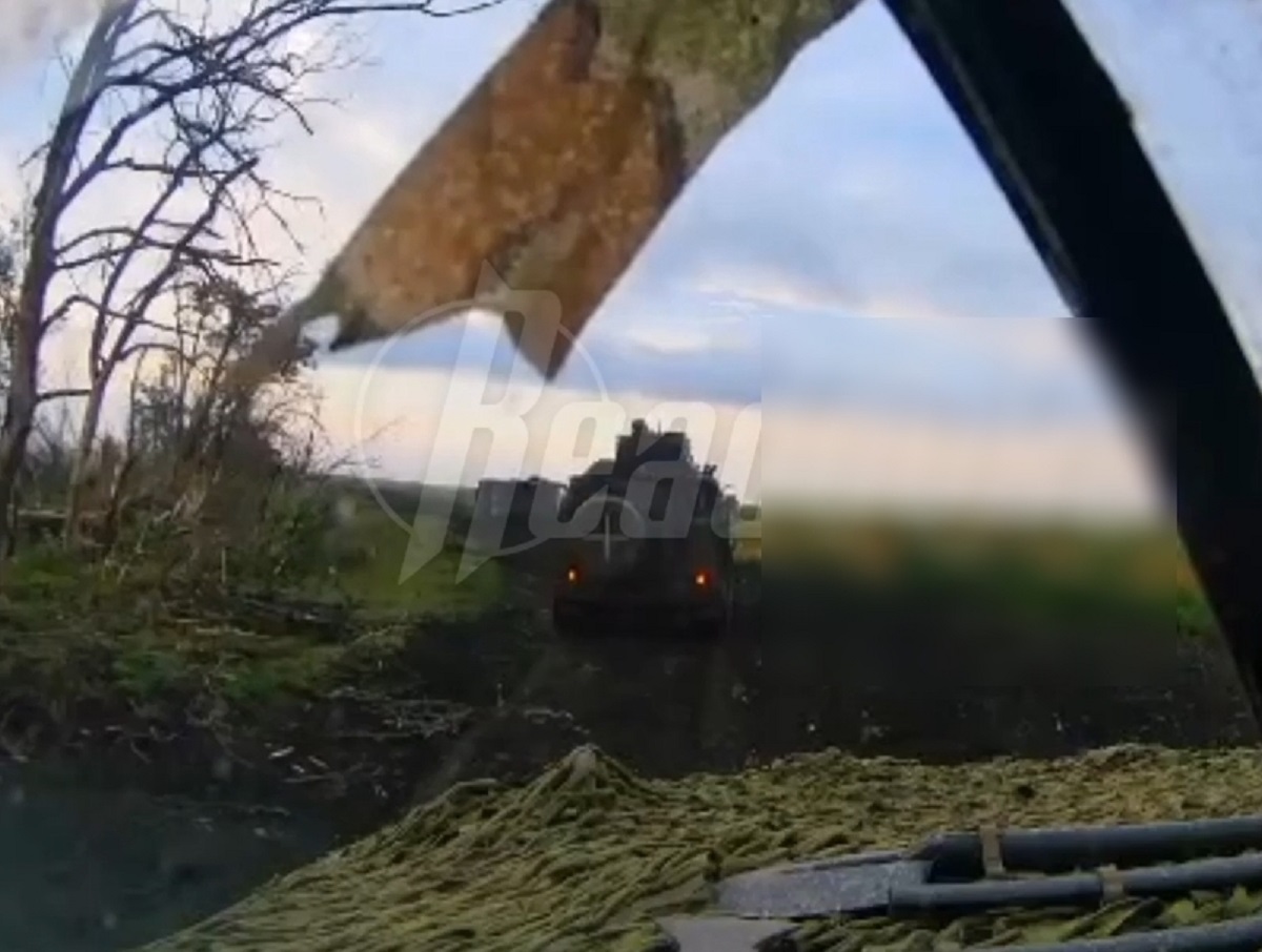 ВСУ засняли на видео подрыв БМП М113 на минных полях, оставленных ВС РФ