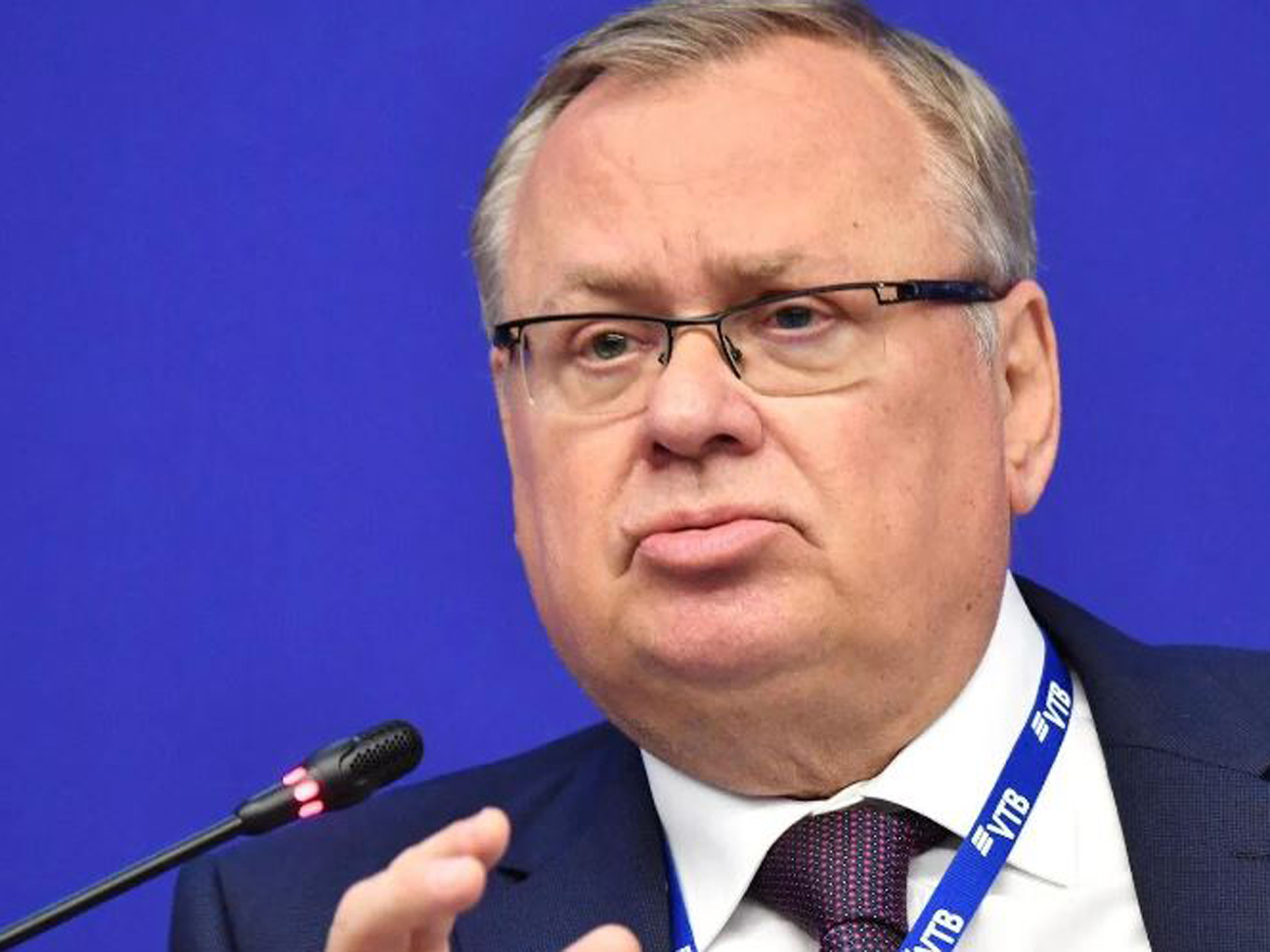 Глава ВТБ предупредил о курсе доллара по 250 рублей
