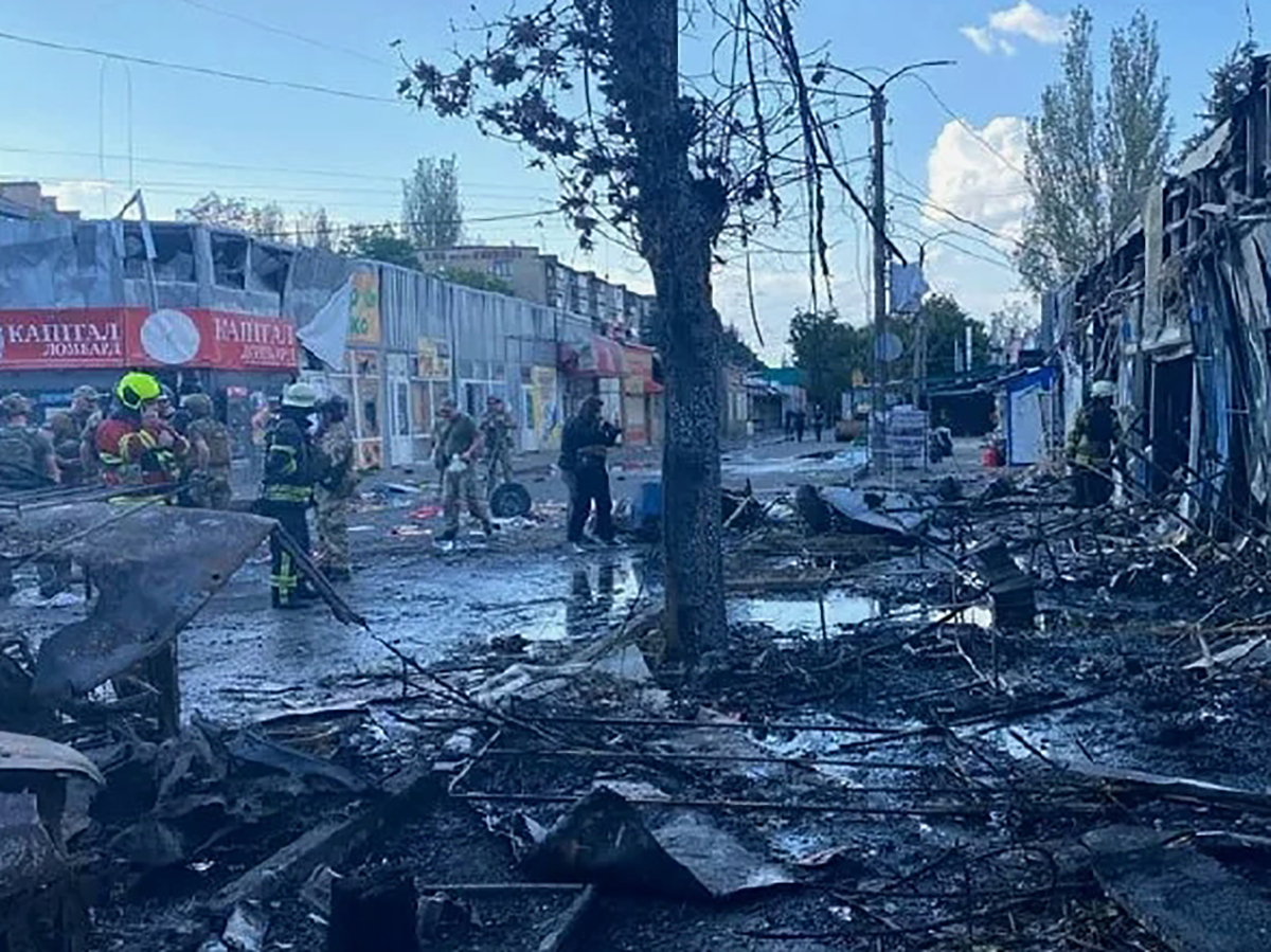 NYT: убивший 16 человек взрыв на рынке в Константиновке устроили ВСУ ракетой из «Бука» (ВИДЕО)1