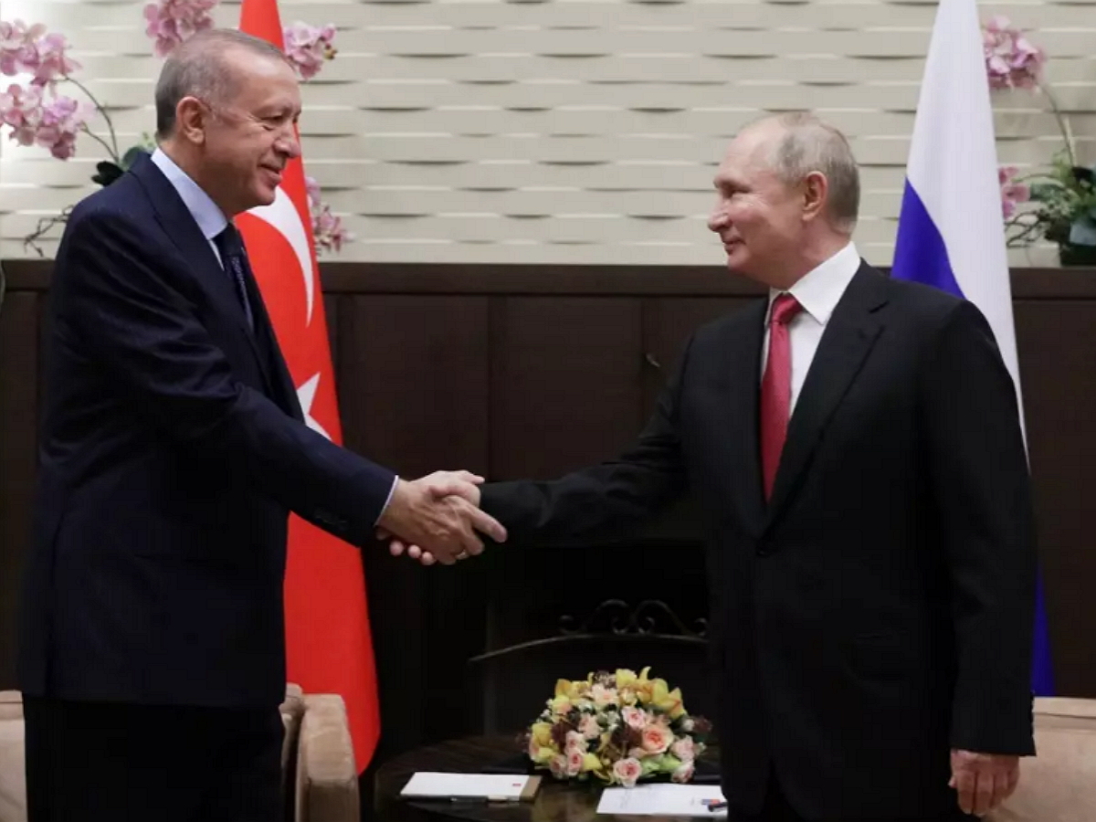 Путин на встрече с Эрдоганом отказался возобновлять зерновую сделку. Эксперт объяснил почему