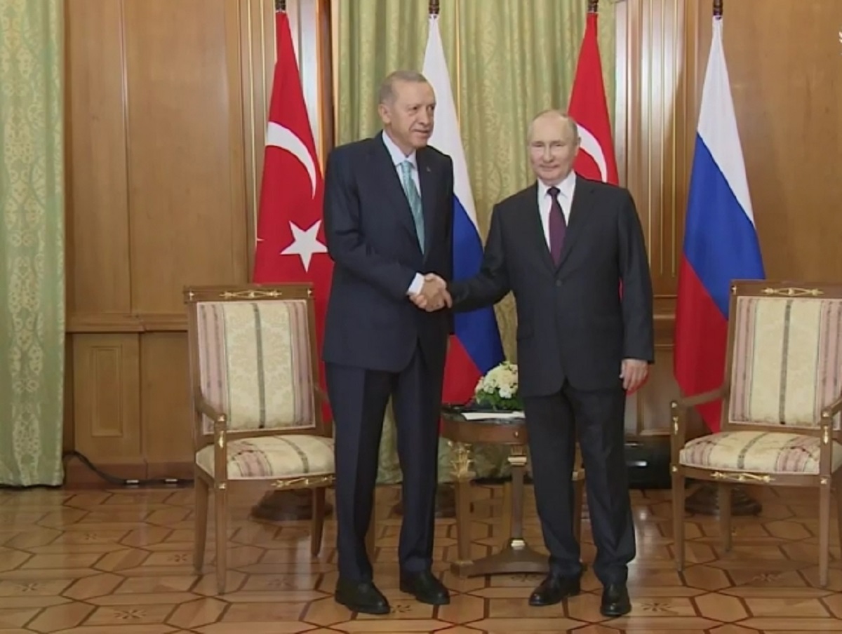 Турецкий переводчик на встрече Путина и Эрдогана едва не устроил политический скандал