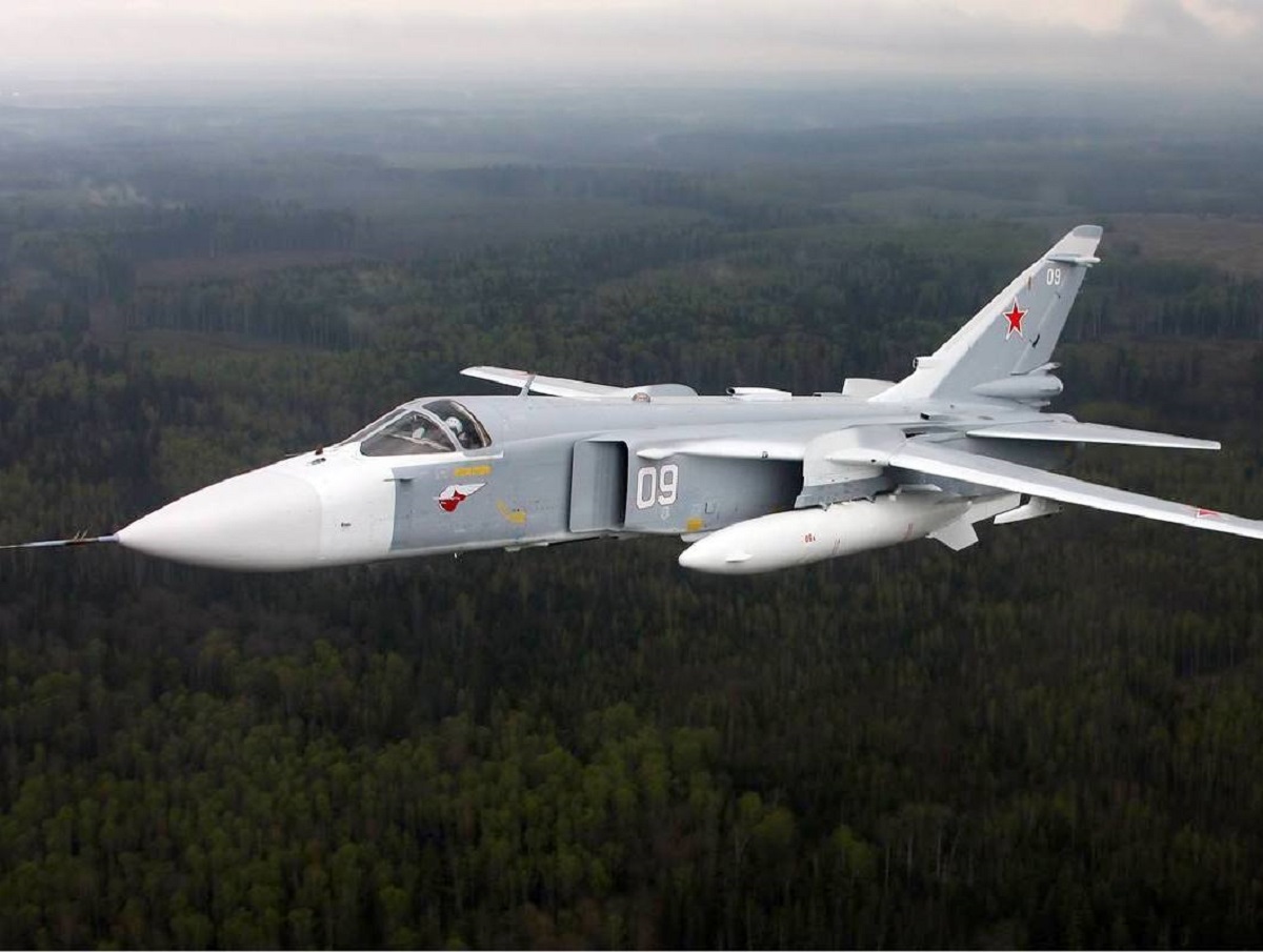 Под Волгоградом разбился Су-24: крушение бомбардировщика сняли на видео (ВИДЕО)
