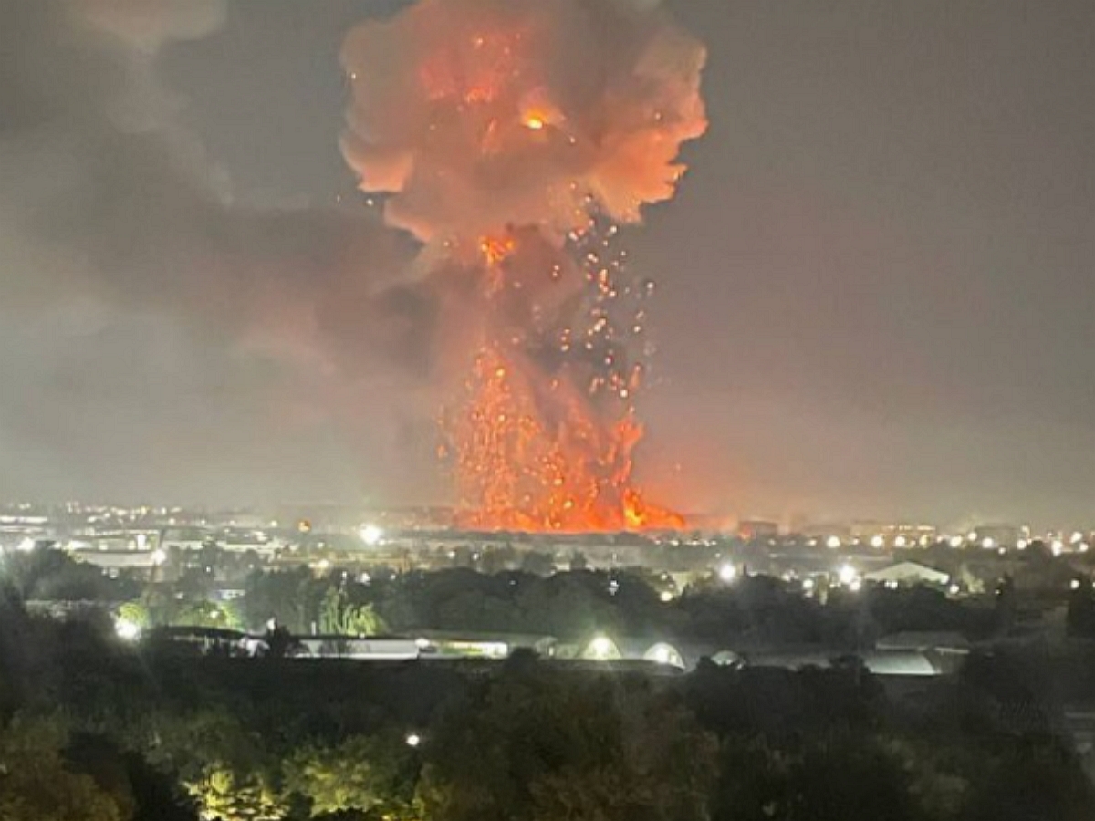 Мощный взрыв в Ташкенте с взрывной волной до 30 км попал на видео
