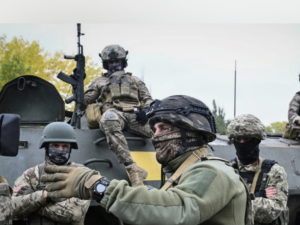 Под Торским украинские радикалы вступили в бой с польскими наемниками