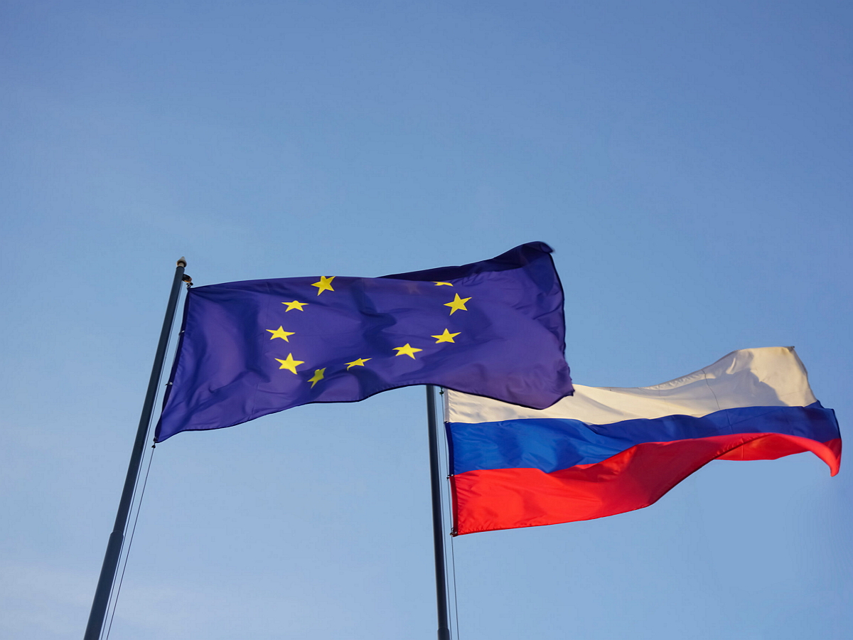 В ЕС сняли санкции с четырех россиян
