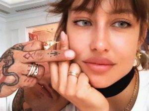 Любовница Тимати показала пышный зад как свое главное достижение в жизни