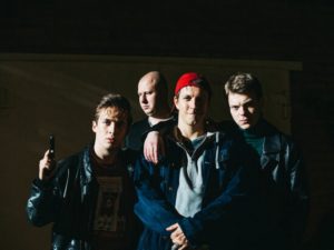 Бандиты их 90-х переносятся в наше время в трейлере «Отмороженные»