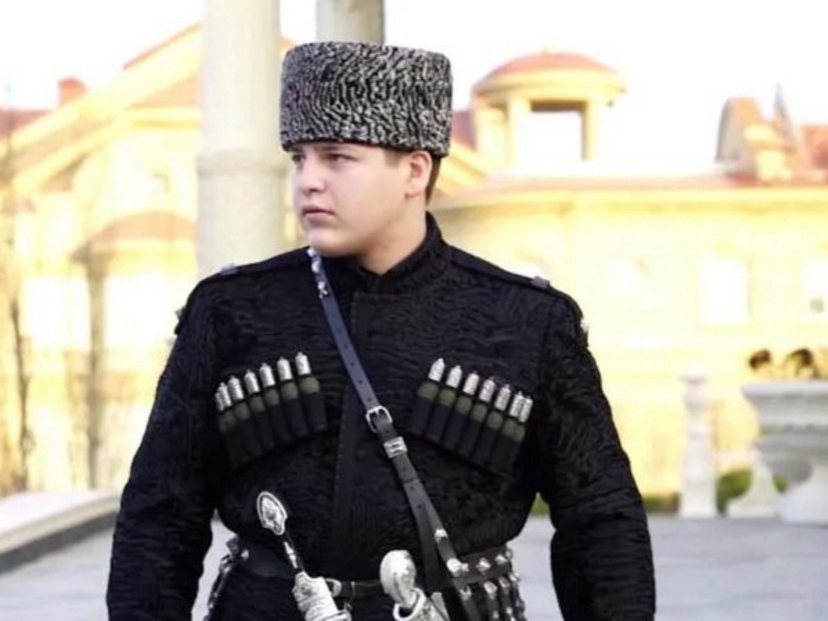 Депутат Хамаев раскритиковал Кадырова за награждение сына после избиения заключенного