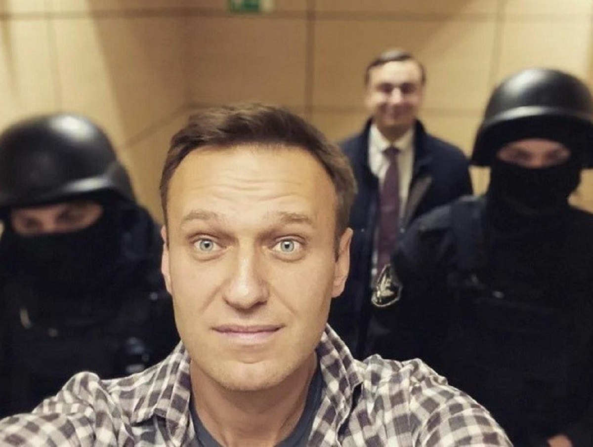 Адвокатов Навального* отправили в СИЗО по делу об экстремистском сообществе