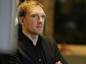 Андрей Бурковский