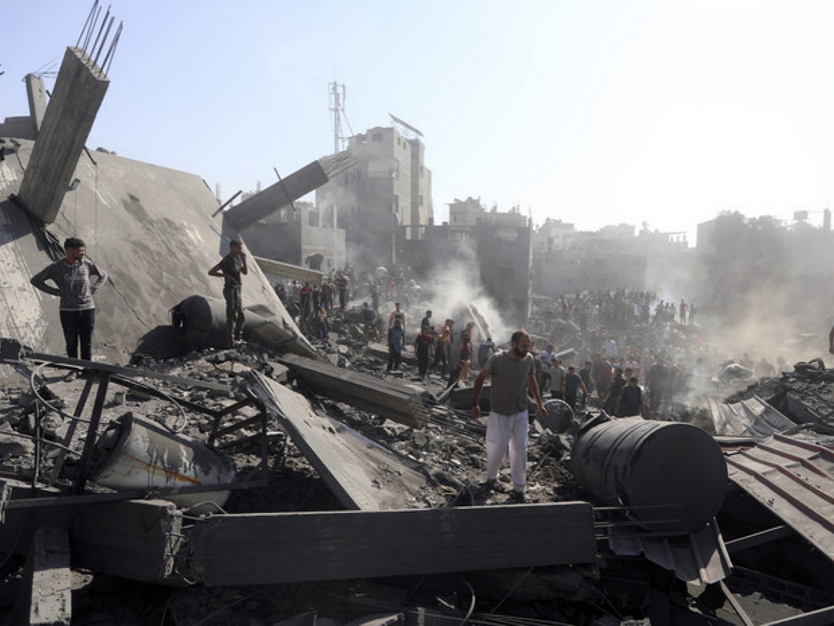 ЦАХАЛ нанес удар по лагерю беженцев в секторе Газа. Сообщается о гибели свыше 400 человек