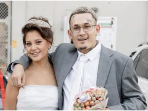 Бывшая жена Моргенштерна* показала пикантные кадры, обнажив грудь