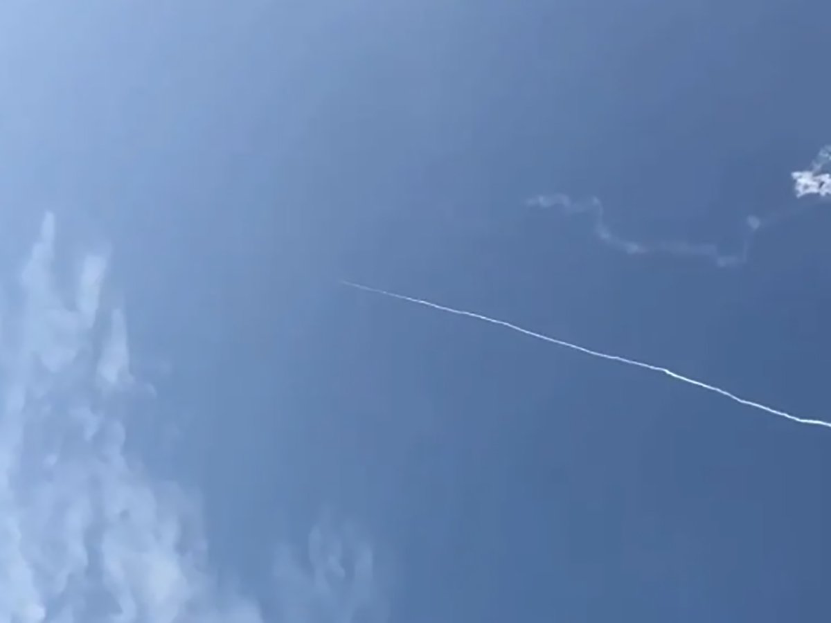 Жители Ростова-на-Дону пожаловались на звуки взрывов (ВИДЕО)
