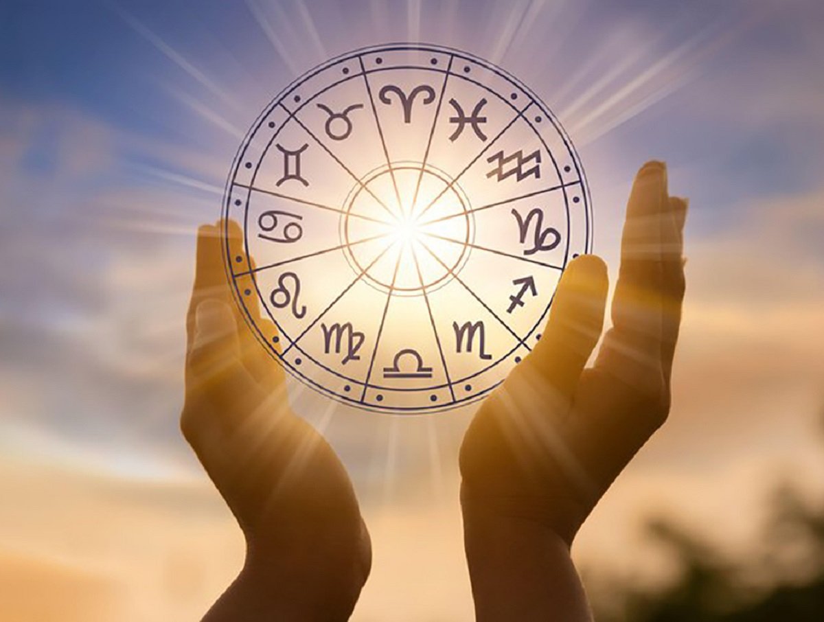 Астрологов заменил ИИ: названы знаки Зодиака, кому удача будет благоволить весь 2024 год