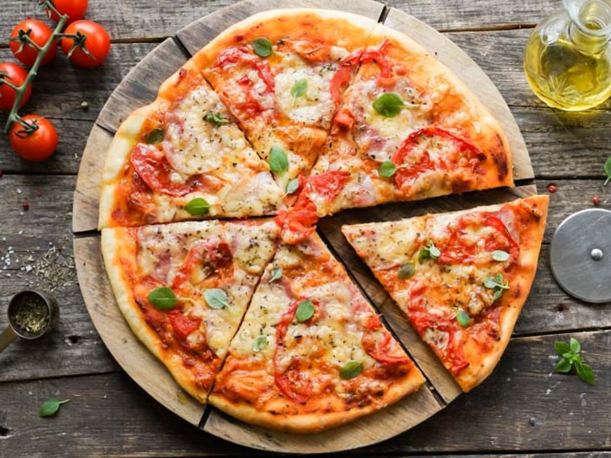 Курьер пообедал пиццей заказчика, но тот ничего не заметил