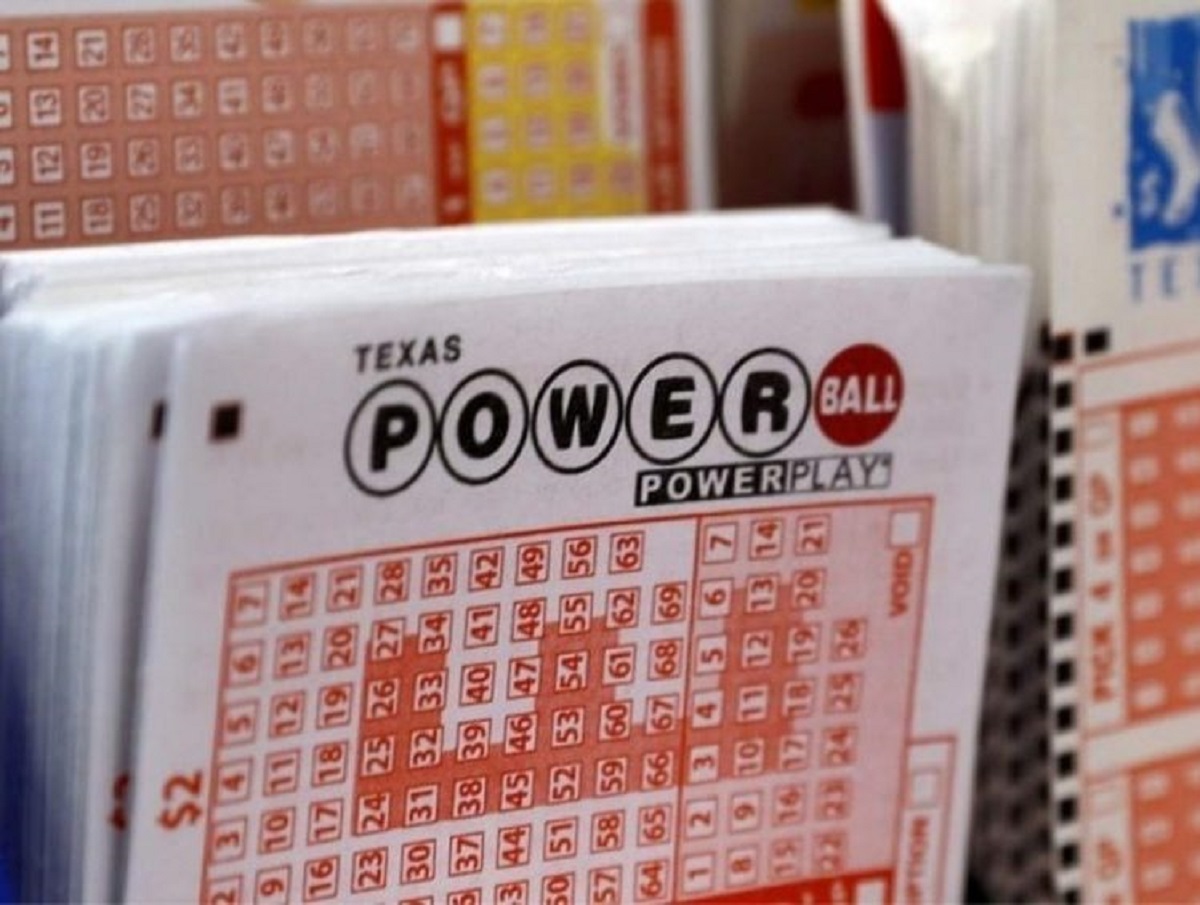 Житель США выиграл в лотерею рекордные 1,76 млрд долларов