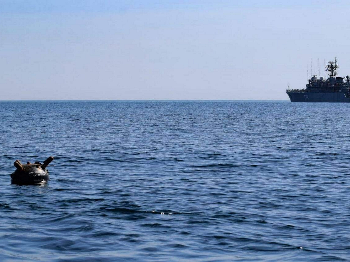 Турецкий грузовой корабль подорвался на мине в Чёрном море у берегов Румынии