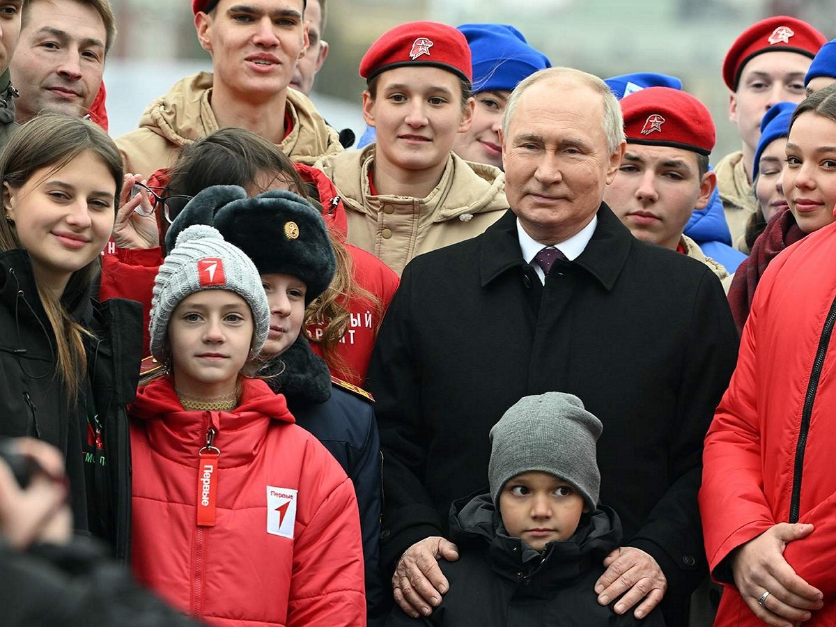 Президент России ответил на вопрос является ли он Путиным
