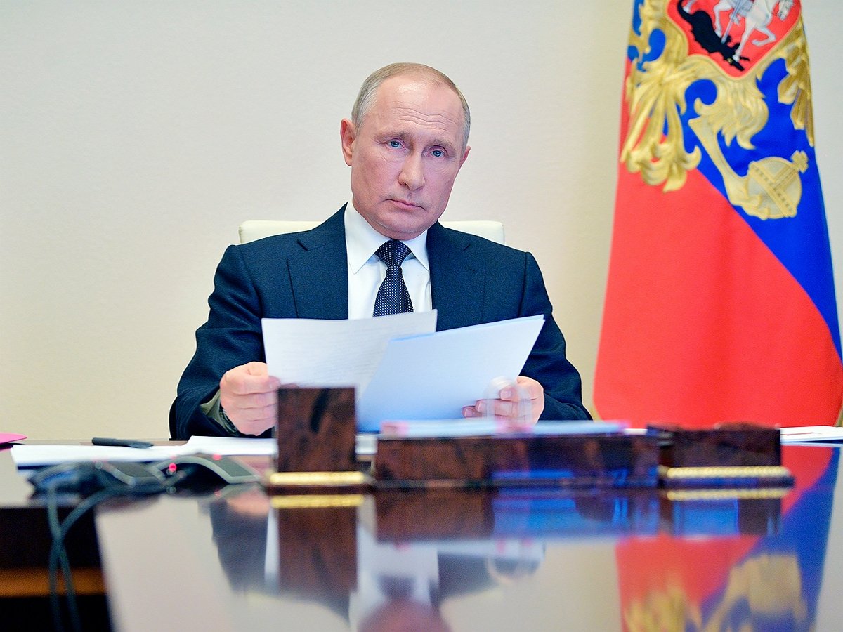 «Меньше шансов экспортировать клопов»: Путин высмеял санкции Запада