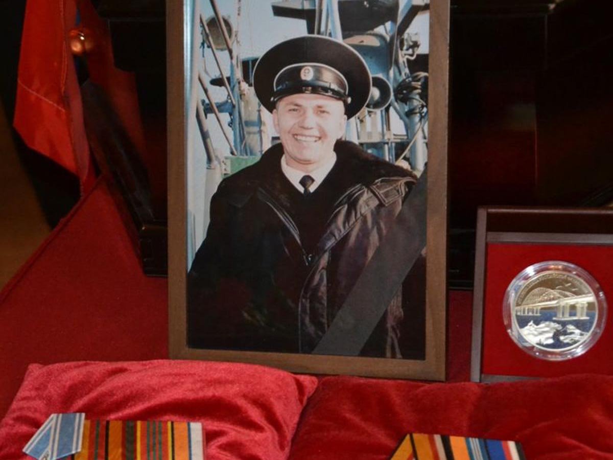 От удара ВСУ в Крыму погиб командир десантного катера Денис Никитин