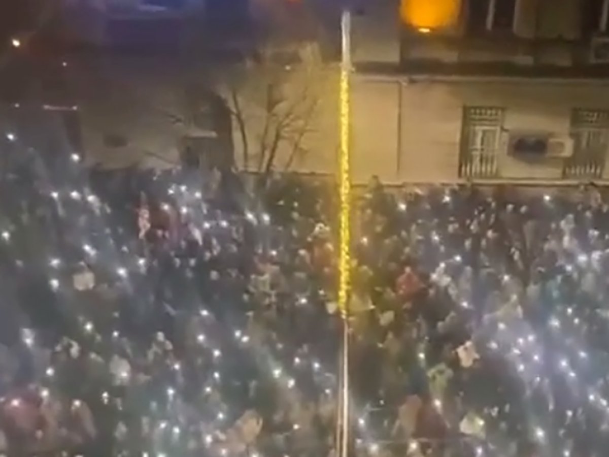 Протесты Сербия