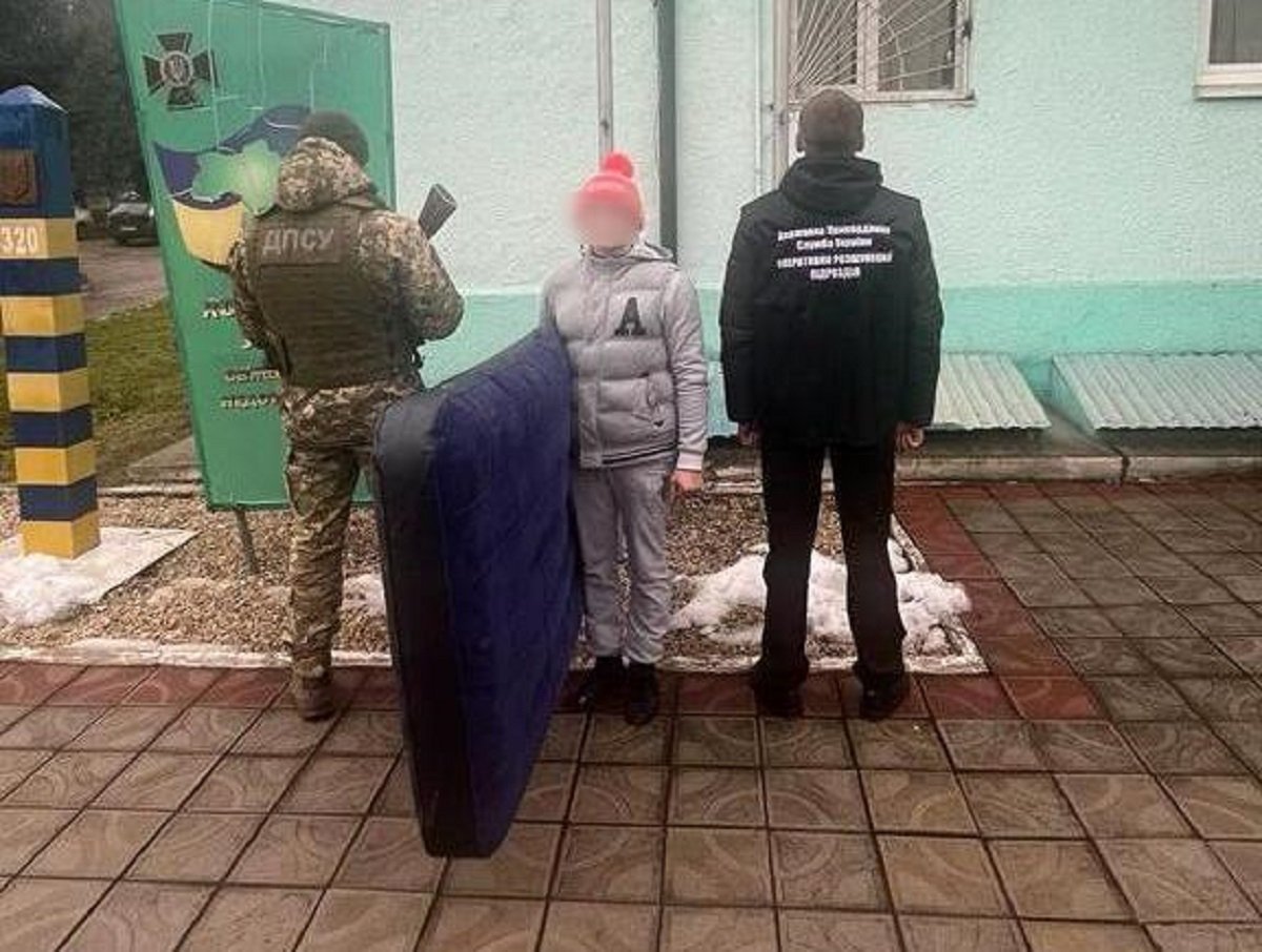 Украинец четыре раза пытался сбежать в Европу: его снова задержали пограничники