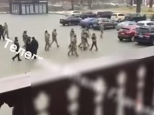 Украинские военкомы ловят мобилизованных на курортах: опубликовано видео