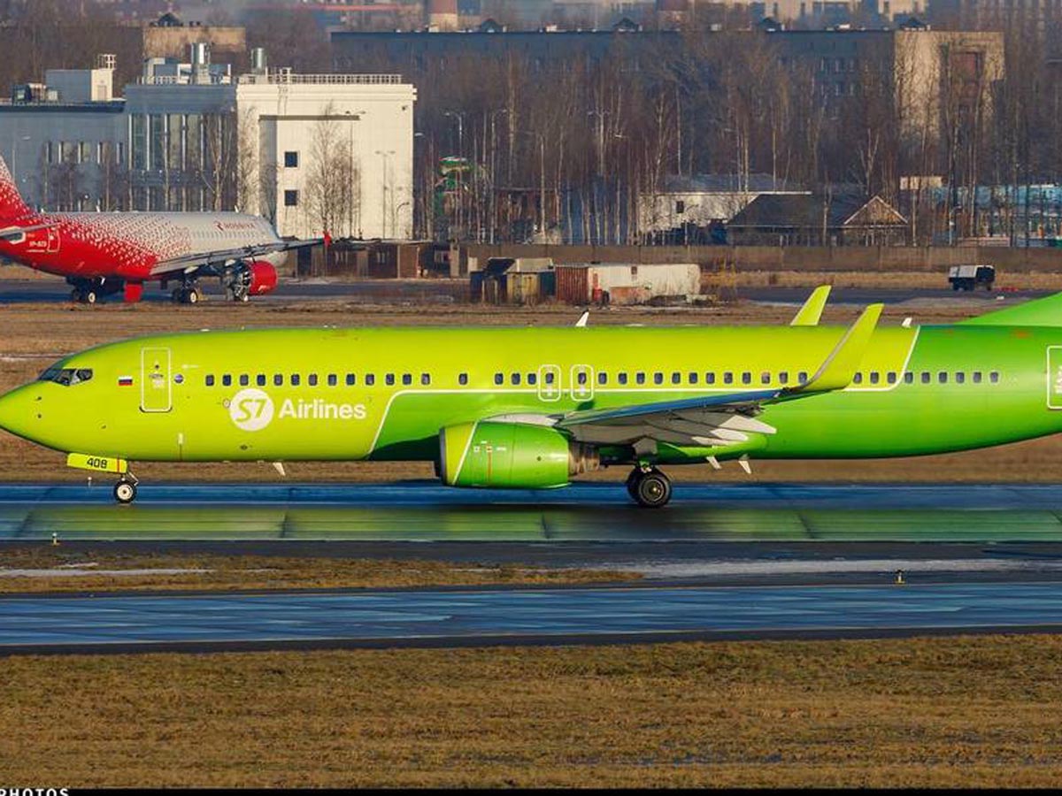 В аэропорту Новосибирска экстренно сел пассажирский Boeing 737