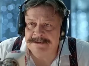 СТС крутит фильм с иноагентами, а Первый канал вырезает звезд с «голой» вечеринки Ивлеевой